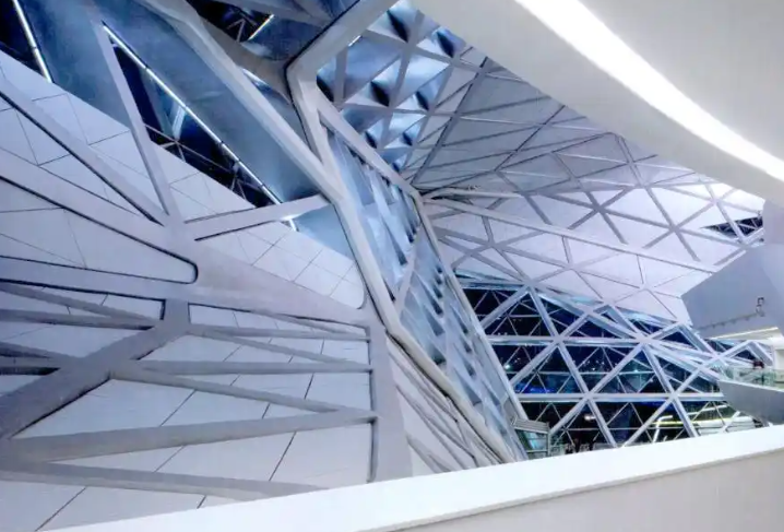 酒泉钢结构不仅是工程技术,更是融合历史、艺术与哲学的载体!