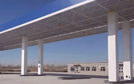 酒泉钢结构加油站罩棚_螺栓球网架_挑檐_形象柱!